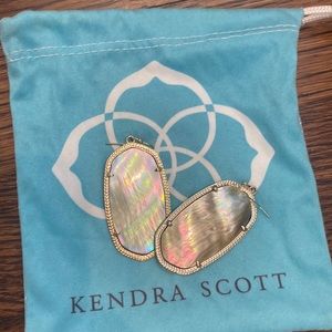 Fabulous Kendra Scott Elle earrings!